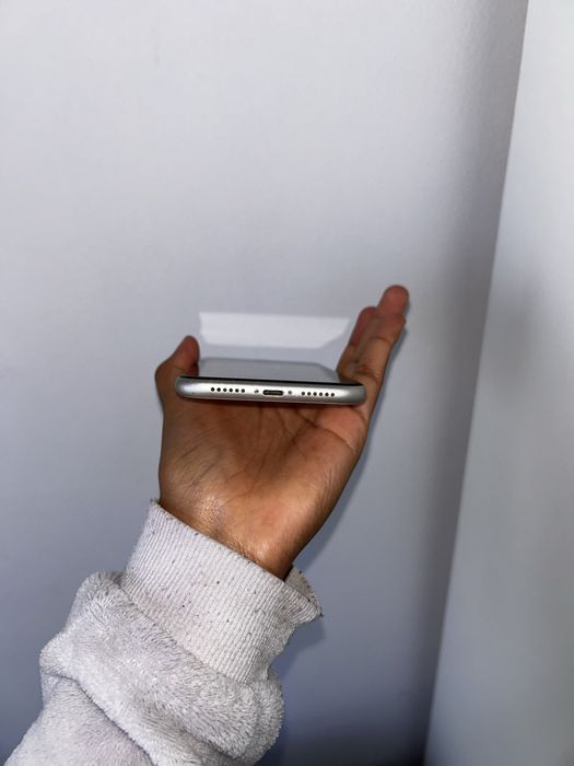 iphone 11 - branco - 64 gb