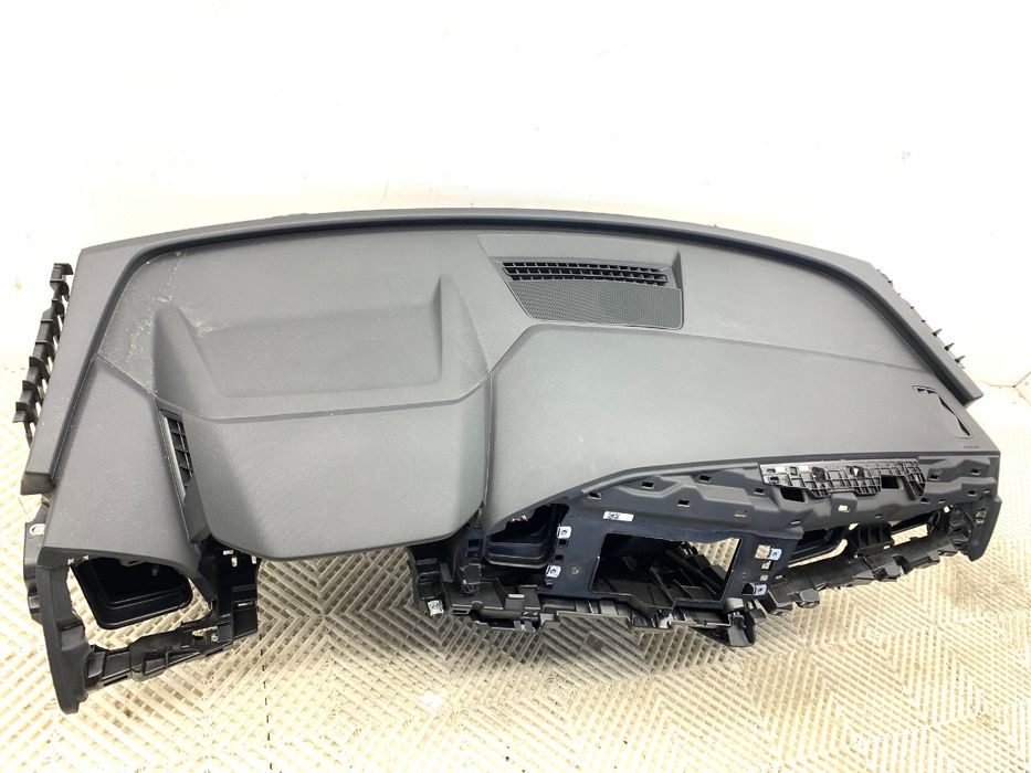 KOKPIT AUDI Q4 89B857001 SUV KONSOLA DESKA ROZDZIELCZA, PANEL