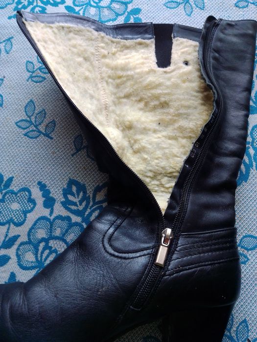 Зимові шкіряні чоботи