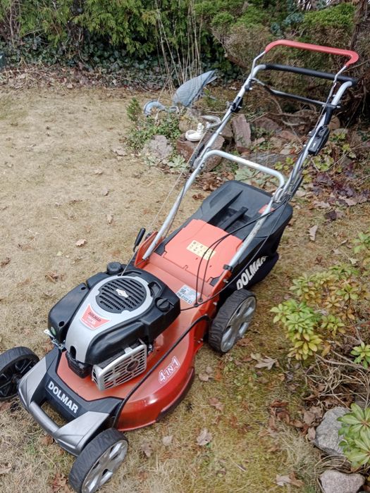Kosiarka Dolmar Makita z napędem