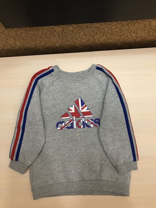 Свитер свитшот adidas