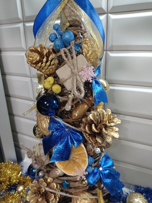 Ёлка из виноградной лозы ручной работы