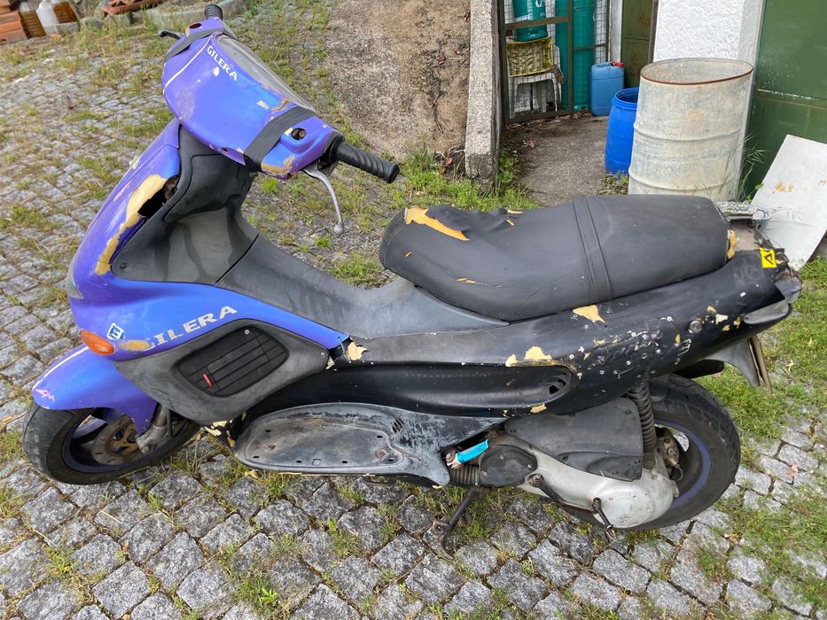 Scooter Gilera —-