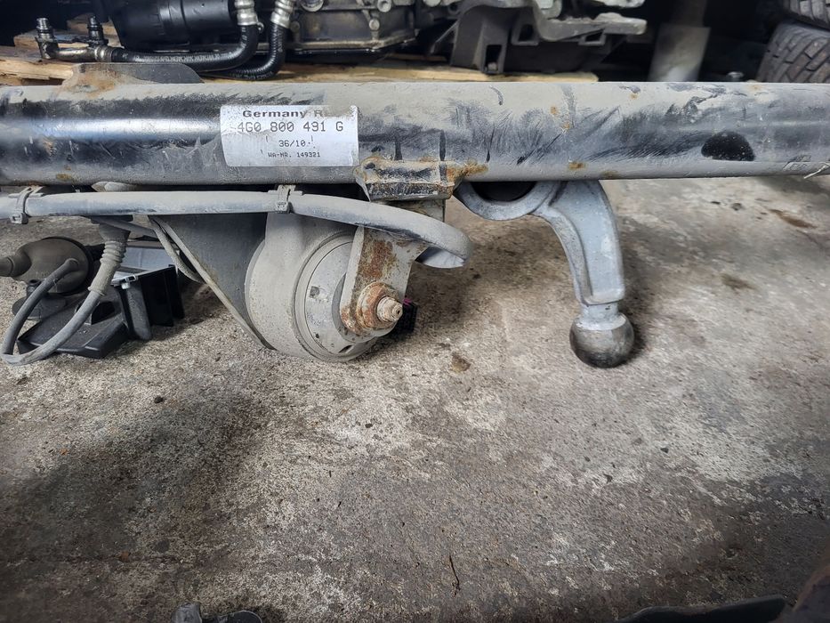 Hak holowniczy elektryczny Audi A7 2011