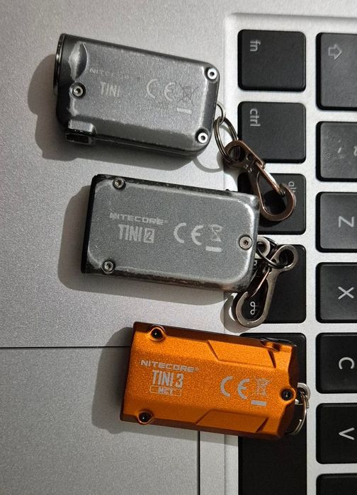 Наключний ліхтар із LED-дисплеєм Nitecore TINI 3 MCT (USB-C)