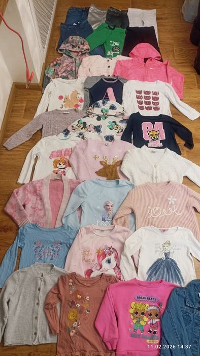 Пакет речей для дівчинки