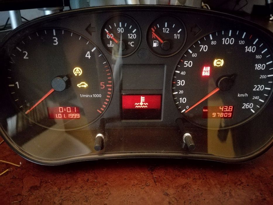 Quadrante painel instrumentos audi A3 8L tdi marca VDO