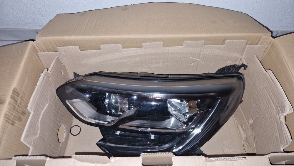 Ótica Esquerda MEGANE IV