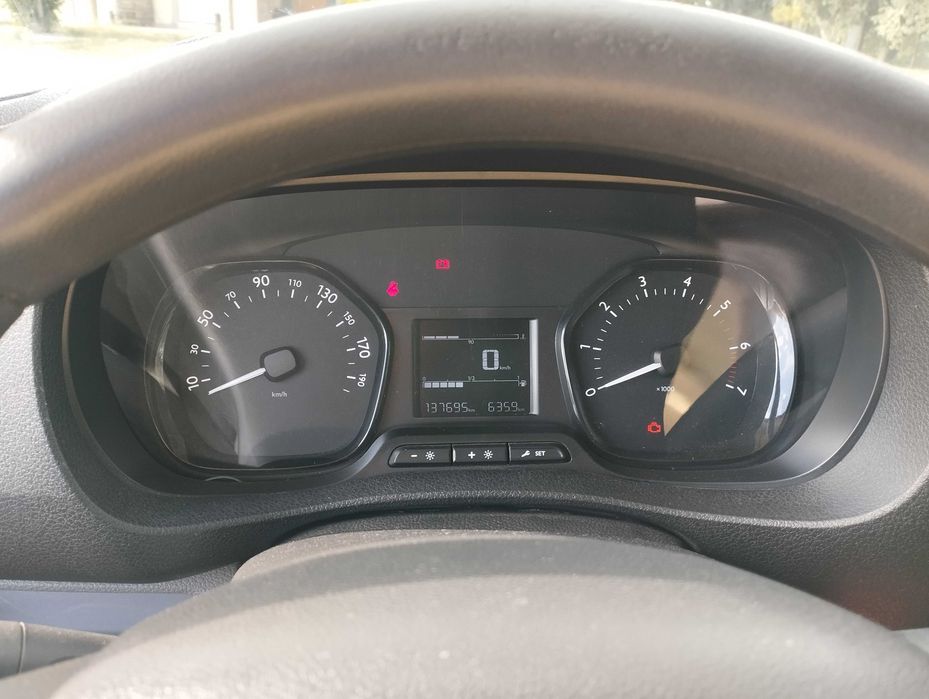 Carrinha particular com motor 1600 e 137000Km
