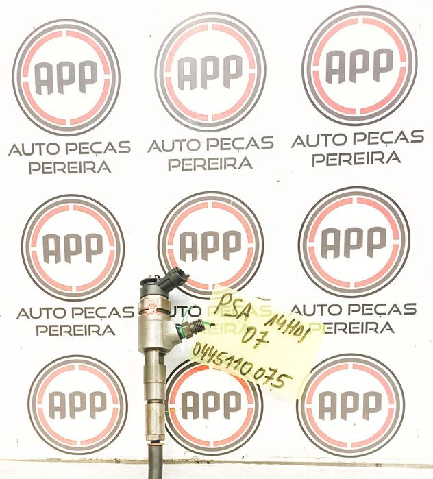 Injetores PSA 1.4 HDI referência 0445110075