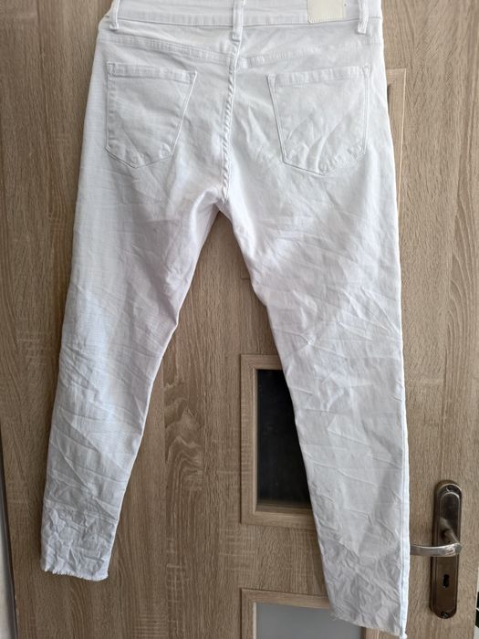 Spodnie damskie jeansy