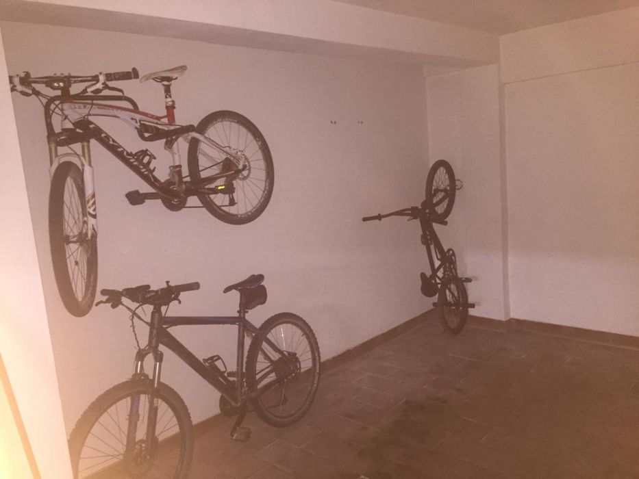 Vendo garagem setubal