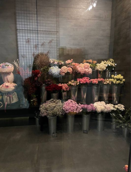 Продам діючу квіткову студію! Готовий квітковий бізнес, магазин