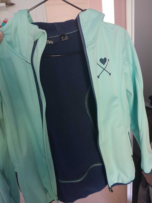 Kurtka jesienna niebieska  jasna z Lidla soft Shell bez plam