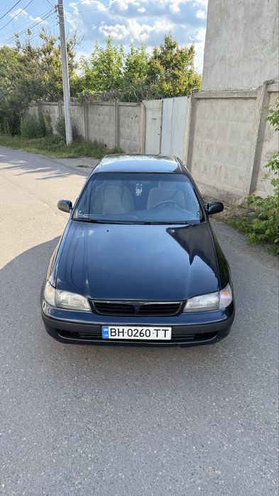 Toyota carina e