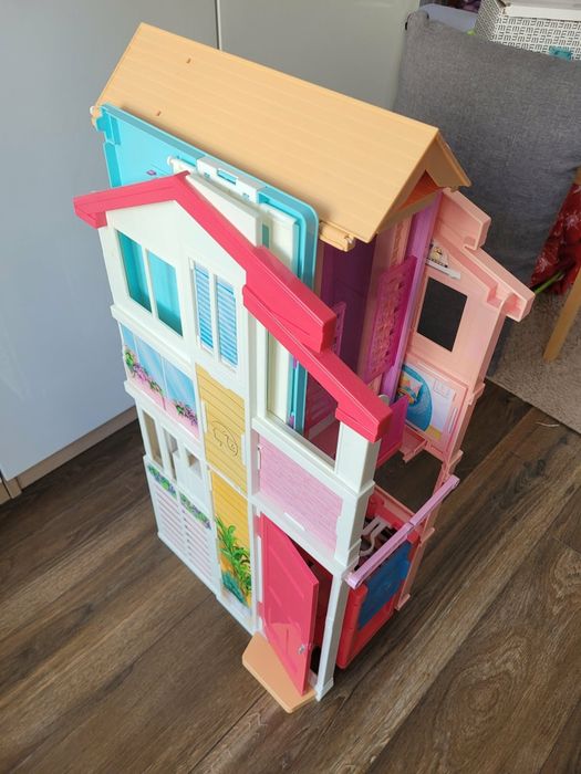 Barbie - Malibu Town House (DLY32) domek
