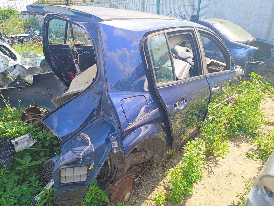 Запчастини Renault Megane 2 хетчбек