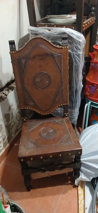 Cadeiras de sala antigas