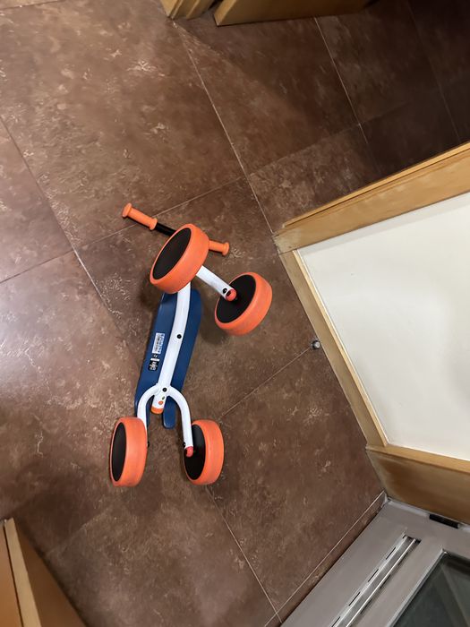 Triciclo sem pedais - bicicleta infantil