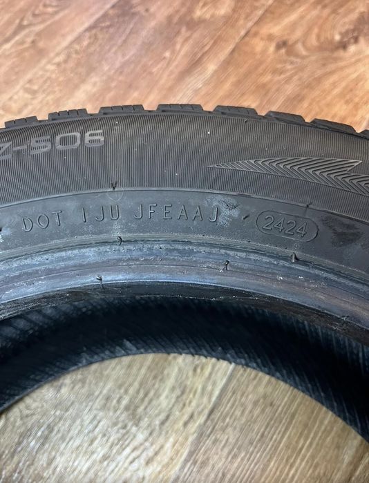 Продам резину шипованую 205 55 16