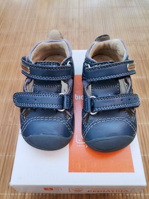 Sapatos Biomecanics  Tam. 19