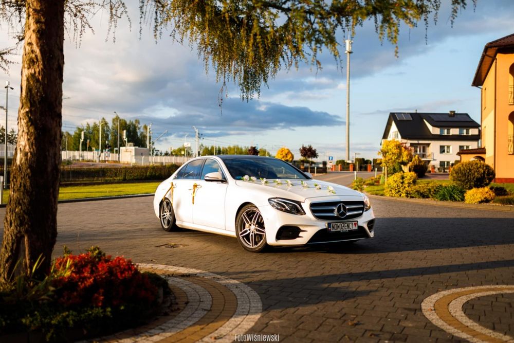 Auto do ślubu Mercedes E AMG oraz  BMW X4M  biały idealny  na wesele!