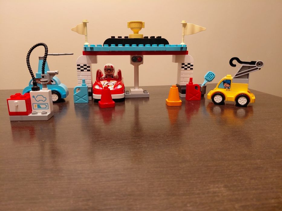 Lego.       duplo