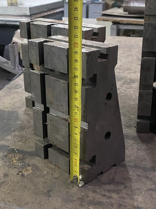 Плита УСП-12; угол базовий