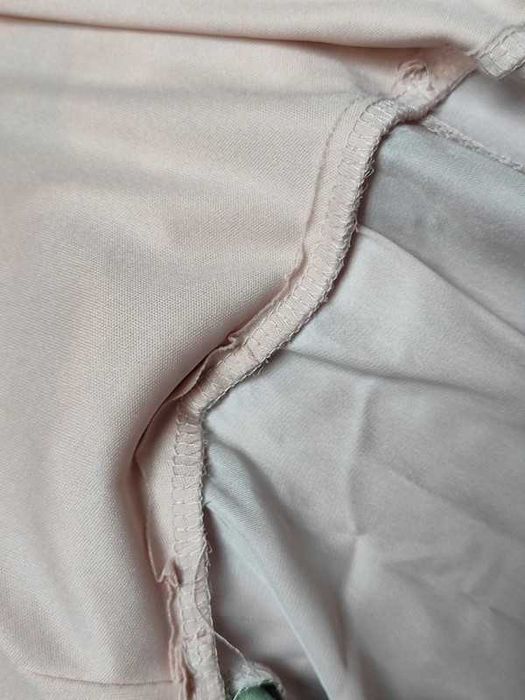 Kombinezon długi satynowy pudrowy róż kwiaty kwiatki ASOS 34 XS