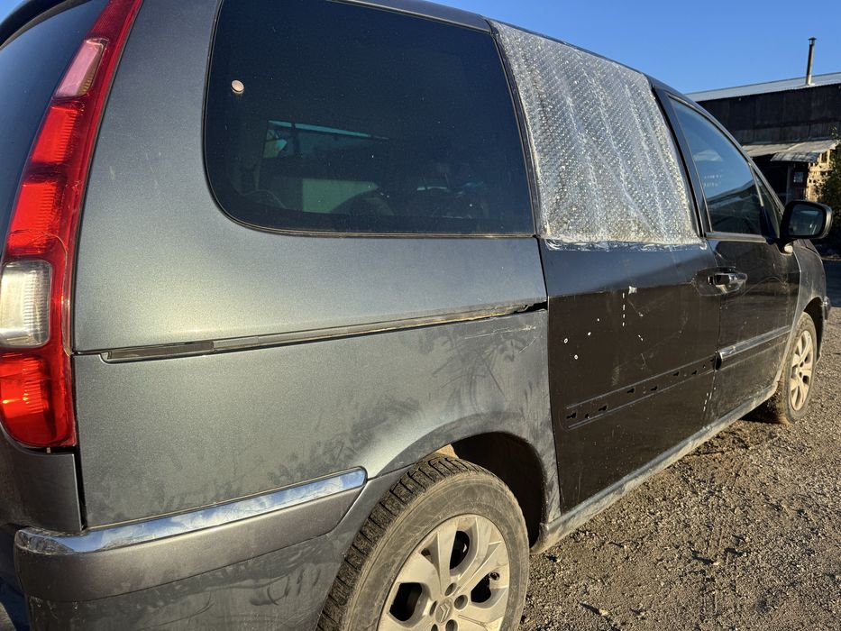 Продам cotroen c8