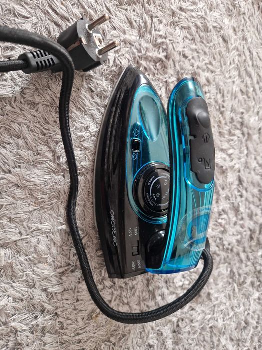 Ferro de Viagem - Cecotec