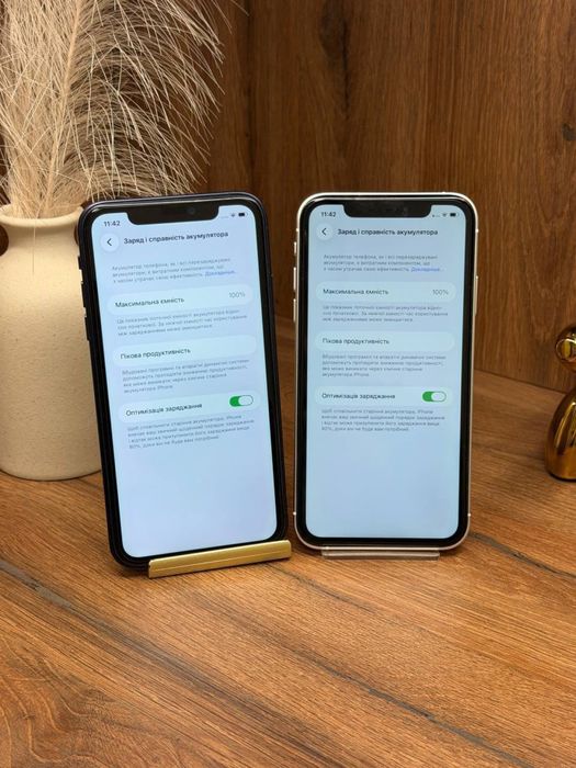 Apple iphone Xr 256 gb в корпусі 17 pro акб-100%