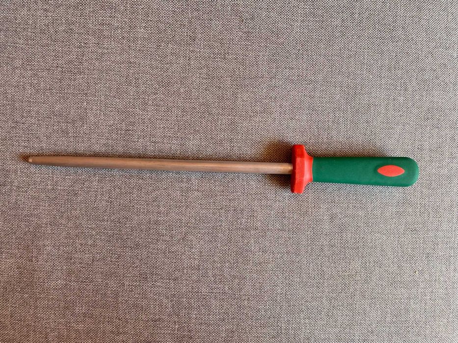 Stalka. Ostrzałka do noży. Sanelli.