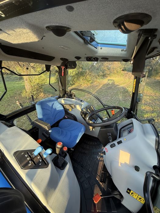 New Holland T4 75S // 600h // Nacional