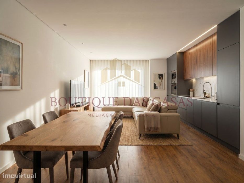 Apartamento T1 com Varanda a 600m do metro de Sto Ovídio