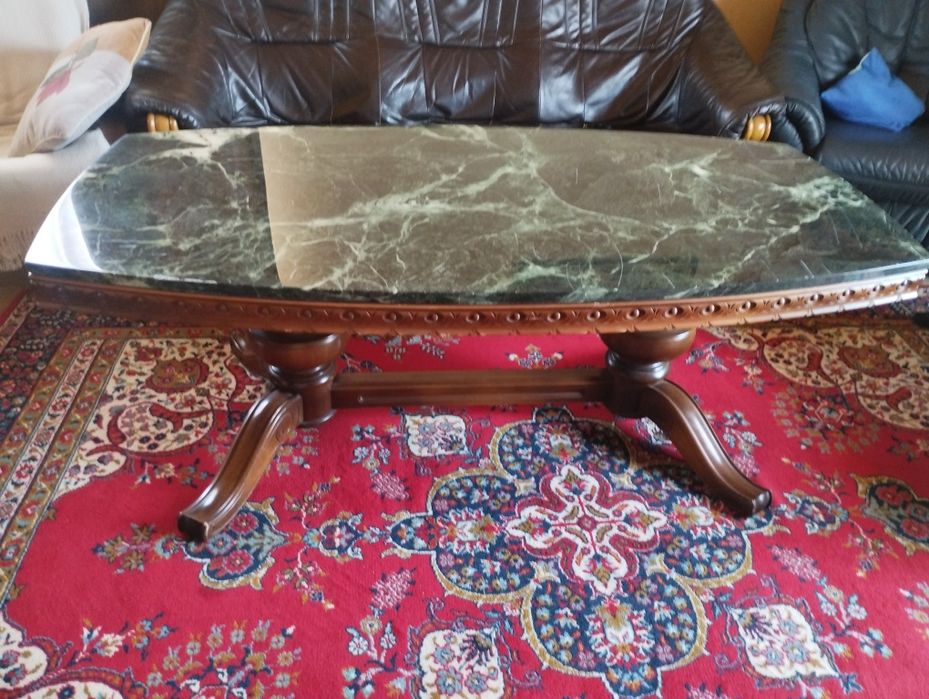 Продам мармуровий стіл