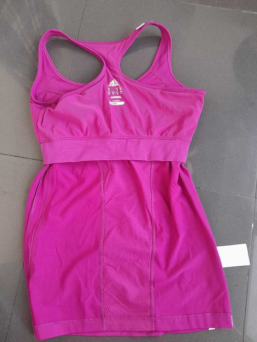 T-shirt para fitness com soutien Adidas