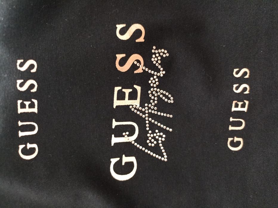 T-shirt czarny złote napisy Guess roz.XS/S