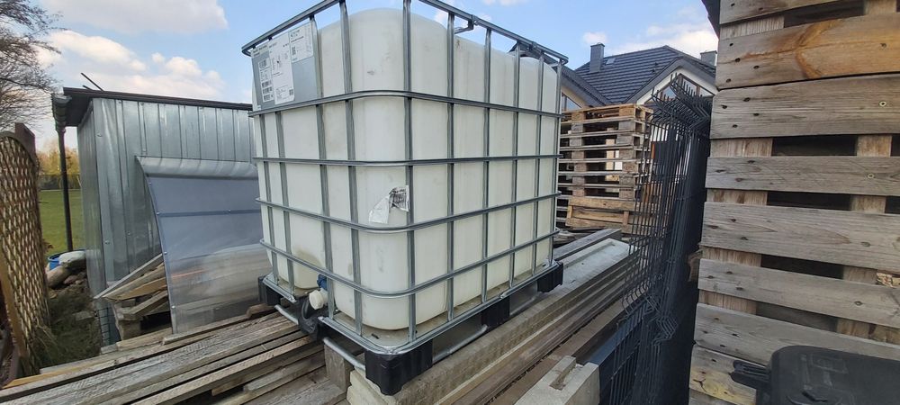 Mauzer 1000l pojemnik