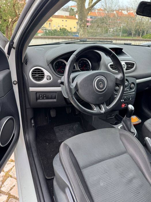 Renault Clio dCi 5 lugares de 2011