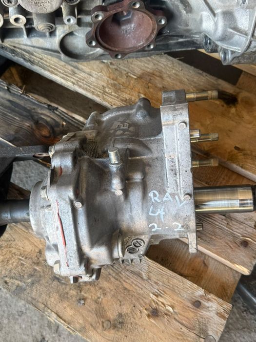 Caixa de transferências Rav 4 2.2 d4d
