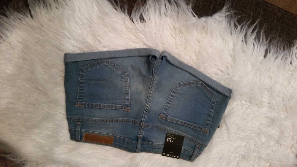 Krótkie spodenki - jeans rozm. XS