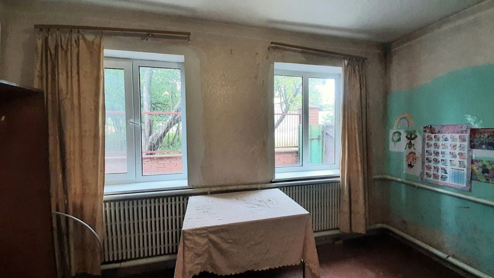 Продам капітальний будинок в Мерефі