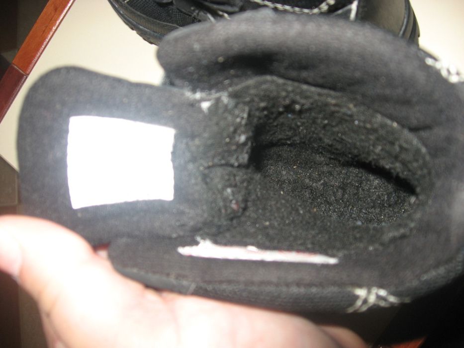 Ботинки зимние 26.