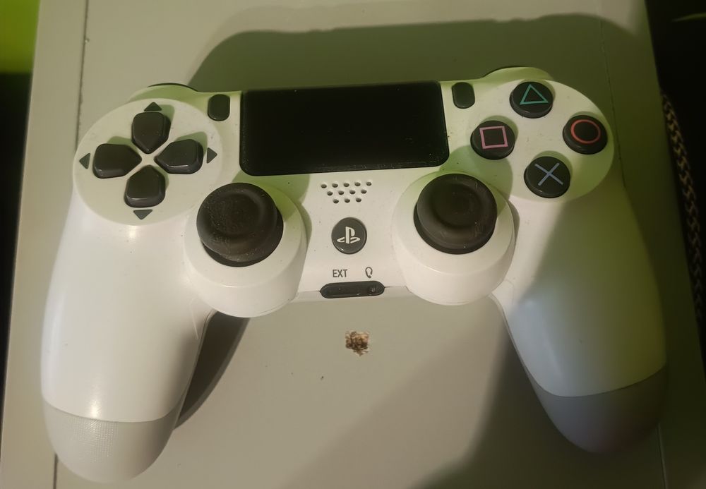 Pad do konsoli ps4