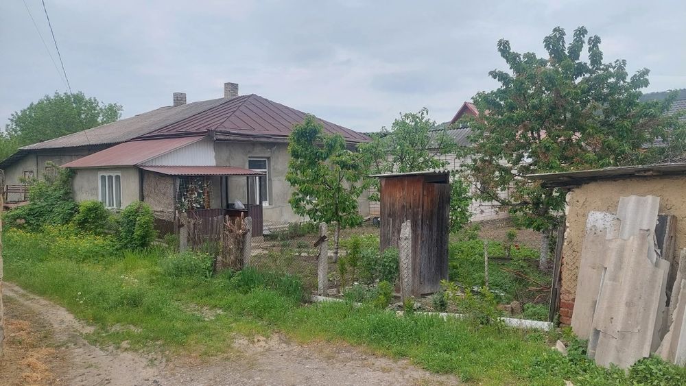 Продам частину будинку. Вул.Сагайдачного,7.