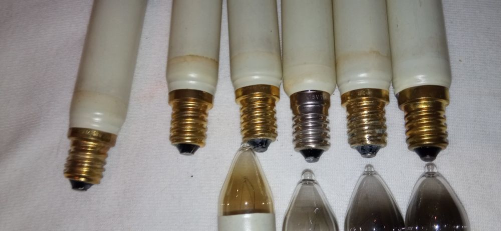 Stare zapasowe żarówki świecowe Hellum 14V 7 W 10 sztuk sprawne