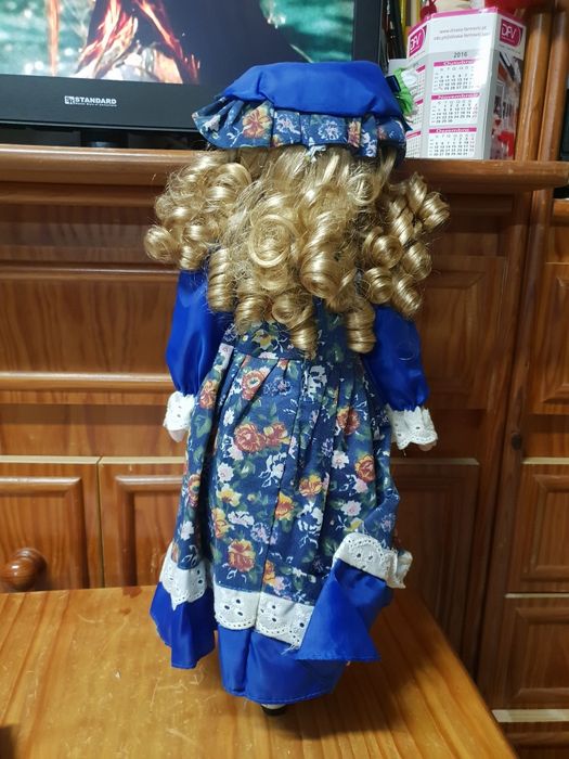 Bonecas de porcelana