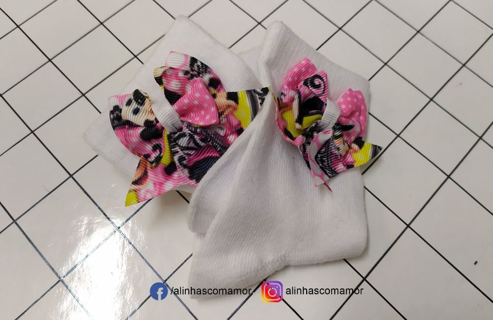 Meias com Laços e Laços a combinar