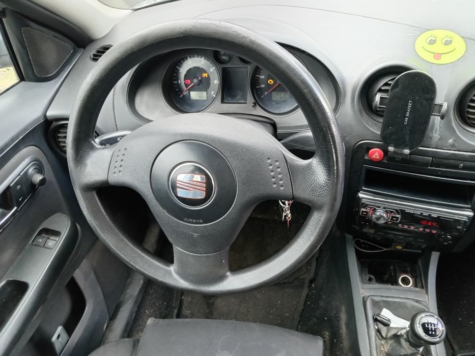 Seat Ibiza 1,4 16V  2005r